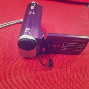 Sony MHS-CM1 Webbie HD Digital Camcorder! Violet
